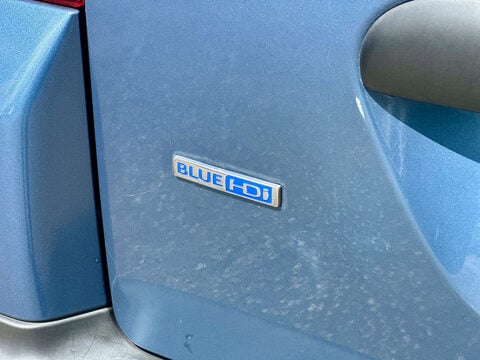 Citroen Berlingo Multispace 1.6 Berlingo Multispace XTR Blue HDi Semi-Auto 5dr 37