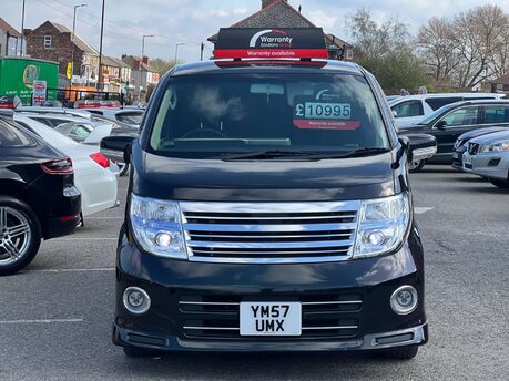 Nissan Elgrand 3.5+HIGHWAY STAR+GRADE 4+WARRANTED MILES 3