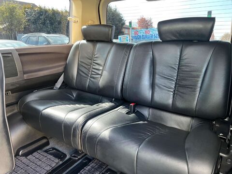 Nissan Elgrand 3.5+HIGHWAY STAR+GRADE 4+WARRANTED MILES 23
