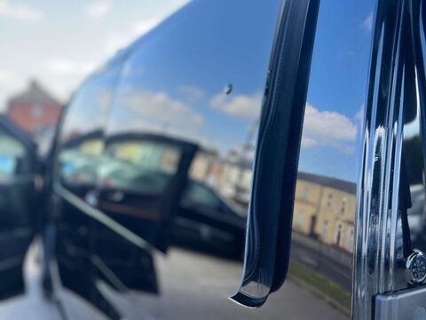 Nissan Elgrand 3.5+HIGHWAY STAR+GRADE 4+WARRANTED MILES 50