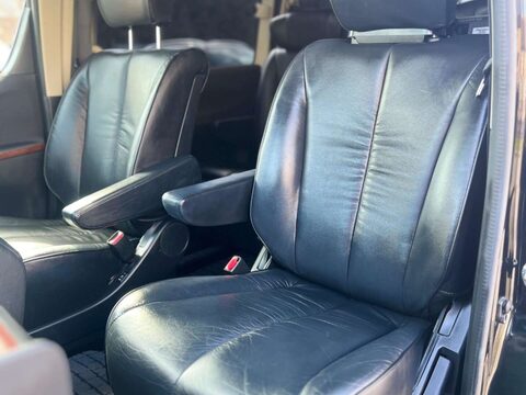 Nissan Elgrand 3.5+HIGHWAY STAR+GRADE 4+WARRANTED MILES 65