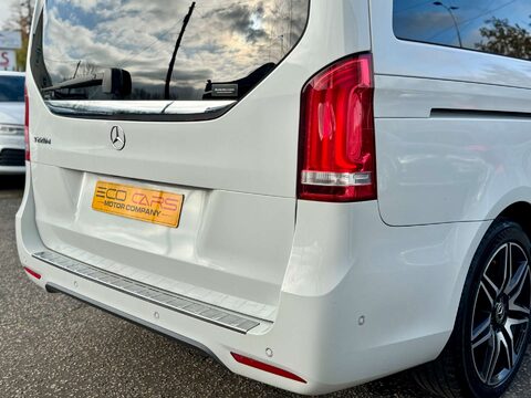 Mercedes-Benz V Class 2.2 V220d AMG Line MPV 5dr Diesel G-Tronic+ Euro 6 (s/s) 7 Seat (163 ps) 40