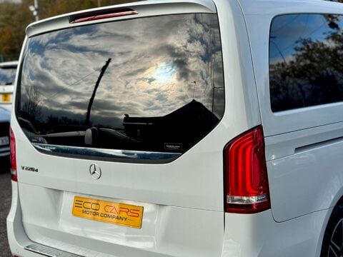 Mercedes-Benz V Class 2.2 V220d AMG Line MPV 5dr Diesel G-Tronic+ Euro 6 (s/s) 7 Seat (163 ps) 43