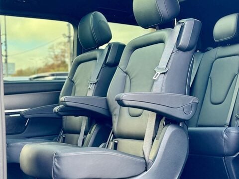 Mercedes-Benz V Class 2.2 V220d AMG Line MPV 5dr Diesel G-Tronic+ Euro 6 (s/s) 7 Seat (163 ps) 19
