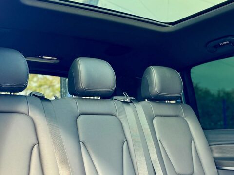 Mercedes-Benz V Class 2.2 V220d AMG Line MPV 5dr Diesel G-Tronic+ Euro 6 (s/s) 7 Seat (163 ps) 22