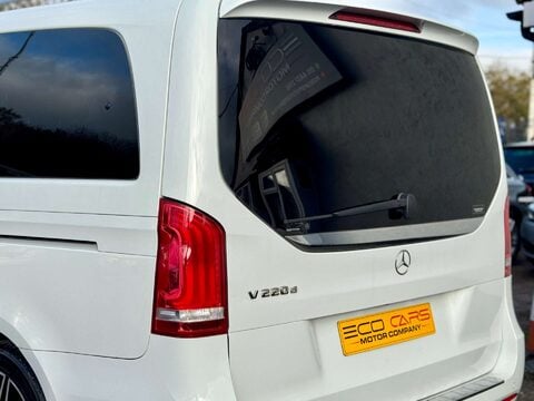 Mercedes-Benz V Class 2.2 V220d AMG Line MPV 5dr Diesel G-Tronic+ Euro 6 (s/s) 7 Seat (163 ps) 42