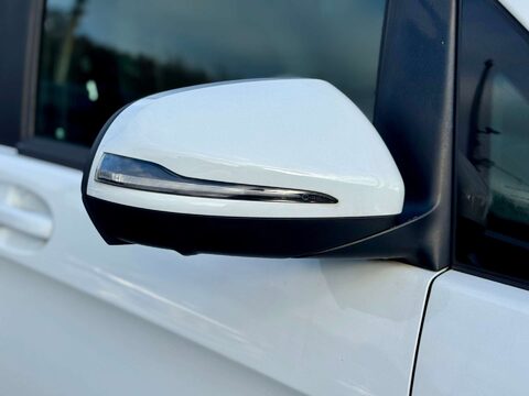 Mercedes-Benz V Class 2.2 V220d AMG Line MPV 5dr Diesel G-Tronic+ Euro 6 (s/s) 7 Seat (163 ps) 95