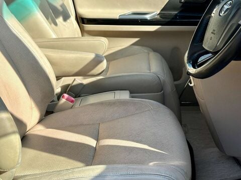 Toyota Alphard Toyota Alphard L Package V6 12