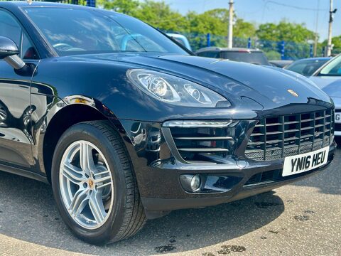 Porsche Macan 2.0T SUV 5dr Petrol PDK 4WD (s/s) (252 ps) 27