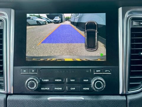 Porsche Macan 2.0T SUV 5dr Petrol PDK 4WD Euro 6 (s/s) (252 ps) 14