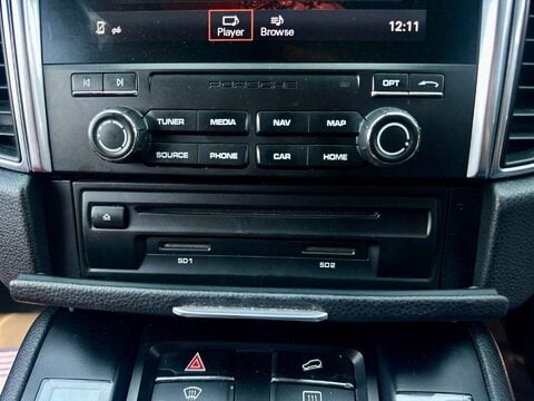 Porsche Macan 2.0T SUV 5dr Petrol PDK 4WD Euro 6 (s/s) (252 ps) 17