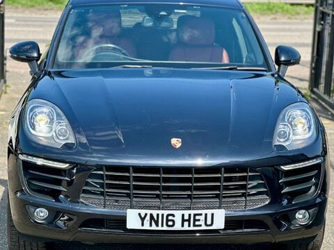 Porsche Macan 2.0T SUV 5dr Petrol PDK 4WD Euro 6 (s/s) (252 ps) 29