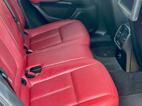 Porsche Macan 2.0T SUV 5dr Petrol PDK 4WD Euro 6 (s/s) (252 ps) 20