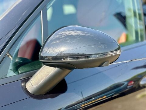 Porsche Macan 2.0T SUV 5dr Petrol PDK 4WD Euro 6 (s/s) (252 ps) 46