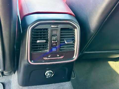 Porsche Macan 2.0T SUV 5dr Petrol PDK 4WD (s/s) (252 ps) 21