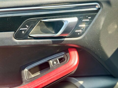 Porsche Macan 2.0T SUV 5dr Petrol PDK 4WD (s/s) (252 ps) 69