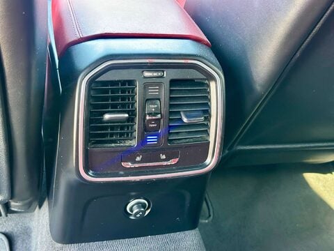 Porsche Macan 2.0T SUV 5dr Petrol PDK 4WD Euro 6 (s/s) (252 ps) 21