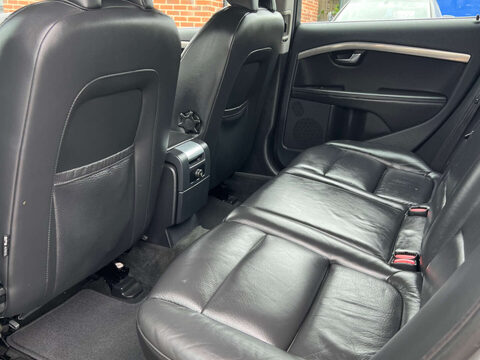 Volvo V70 2.0 V70 SE D3 Auto 5dr 28