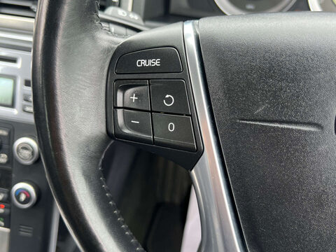 Volvo V70 2.0 V70 SE D3 Auto 5dr 61