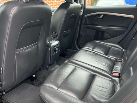 Volvo V70 2.0 V70 SE D3 Auto 5dr 28