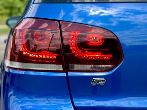 Volkswagen Golf R 2.0 DSG (Wingback) DCC 11
