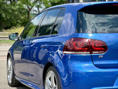 Volkswagen Golf R 2.0 DSG (Wingback) DCC 40