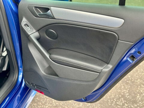 Volkswagen Golf R 2.0 DSG (Wingback) DCC 62
