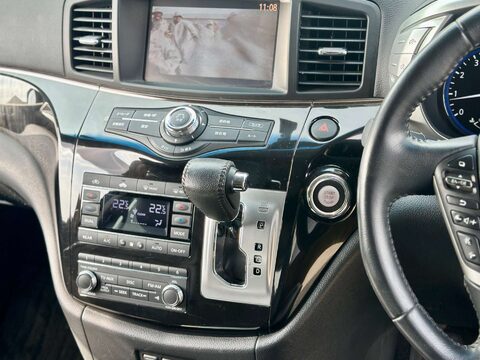 Nissan Elgrand HIGHWAY STAR 2.5 V6 29
