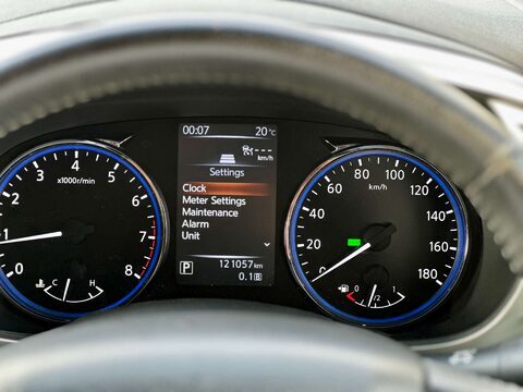 Nissan Elgrand HIGHWAY STAR 2.5 V6 38