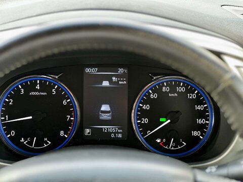 Nissan Elgrand HIGHWAY STAR 2.5 V6 39