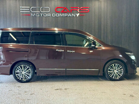 Nissan Elgrand HIGHWAY STAR 3.5 V6 3