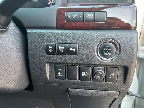 Toyota Vellfire 3.5 V6 4WD ELECTRIC DISABILITY SEAT+4WD+GRADE 4B+RARE 46