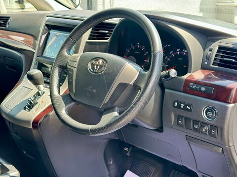 Toyota Vellfire 3.5 V6 4WD ELECTRIC DISABILITY SEAT+4WD+GRADE 4B+RARE 45