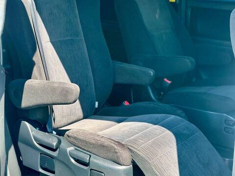Toyota Vellfire 3.5 V6 4WD ELECTRIC DISABILITY SEAT+4WD+GRADE 4B+RARE 40