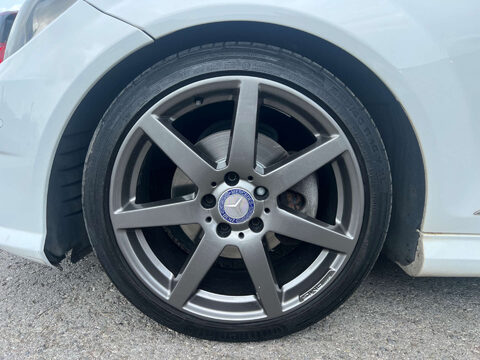 Mercedes-Benz C Class 2.1 C220 AMG Sport Edition Premium+ CDi Auto 4dr 27