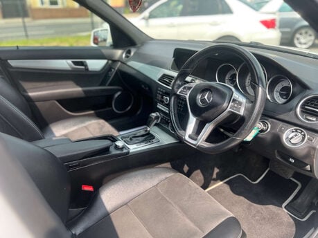 Mercedes-Benz C Class 2.1 C220 AMG Sport Edition Premium+ CDi Auto 4dr 1