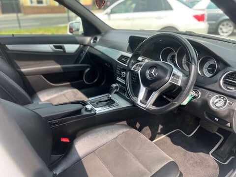 Mercedes-Benz C Class 2.1 C220 AMG Sport Edition Premium+ CDi Auto 4dr 2