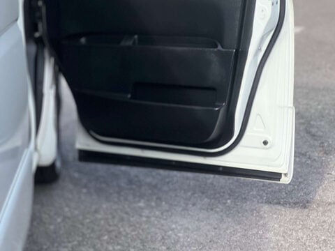 Nissan Elgrand 3.5 V6 HIGHWAY STAR GRADE 4B WOW 13