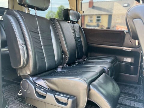 Nissan Elgrand 3.5 V6 HIGHWAY STAR GRADE 4B WOW 30