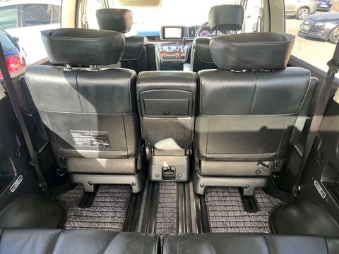 Nissan Elgrand 3.5 V6 HIGHWAY STAR GRADE 4B WOW 54