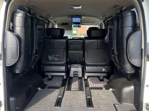 Nissan Elgrand 3.5 V6 HIGHWAY STAR GRADE 4B WOW 56