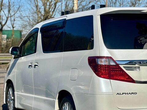 Toyota Alphard 3.5 V6 8 SEATER 9