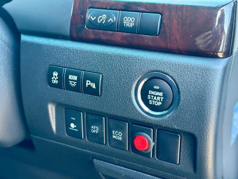 Toyota Alphard 3.5 V6 8 SEATER 27