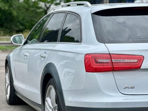 Audi A6 Allroad 3.0 TFSI V6 Estate 5dr Petrol S Tronic quattro Euro 5 (s/s) (310 ps) 33