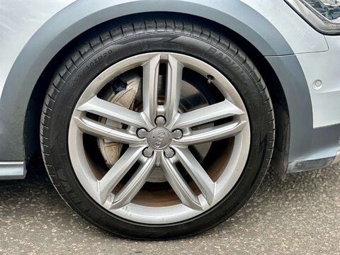 Audi A6 Allroad 3.0 TFSI V6 Estate 5dr Petrol S Tronic quattro Euro 5 (s/s) (310 ps) 78