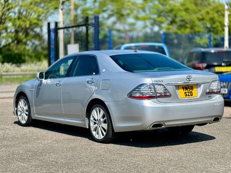 Toyota Crown 3.5 Hybrid Special Edition 5dr 3