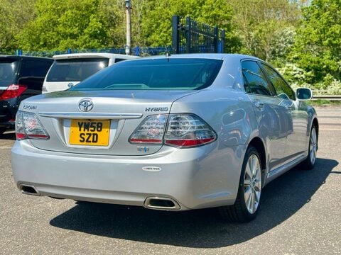 Toyota Crown 3.5 Hybrid Special Edition 5dr 12