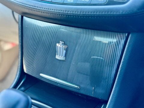 Toyota Crown 3.5 Hybrid Special Edition 5dr 27