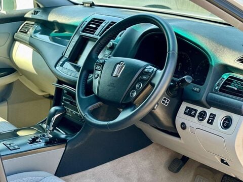 Toyota Crown 3.5 Hybrid Special Edition 5dr 73