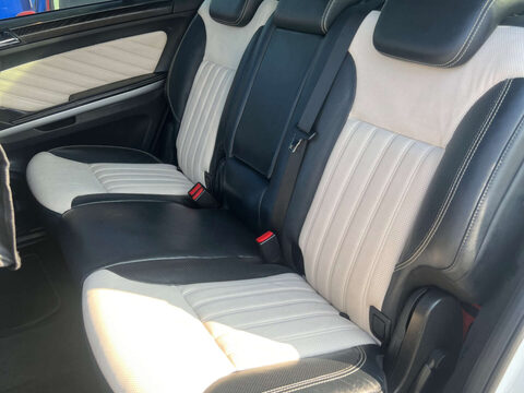 Mercedes-Benz GL Class 5.5 GL500 V8 SUV 5dr Petrol G-Tronic 4WD Euro 5 (387 ps) 34